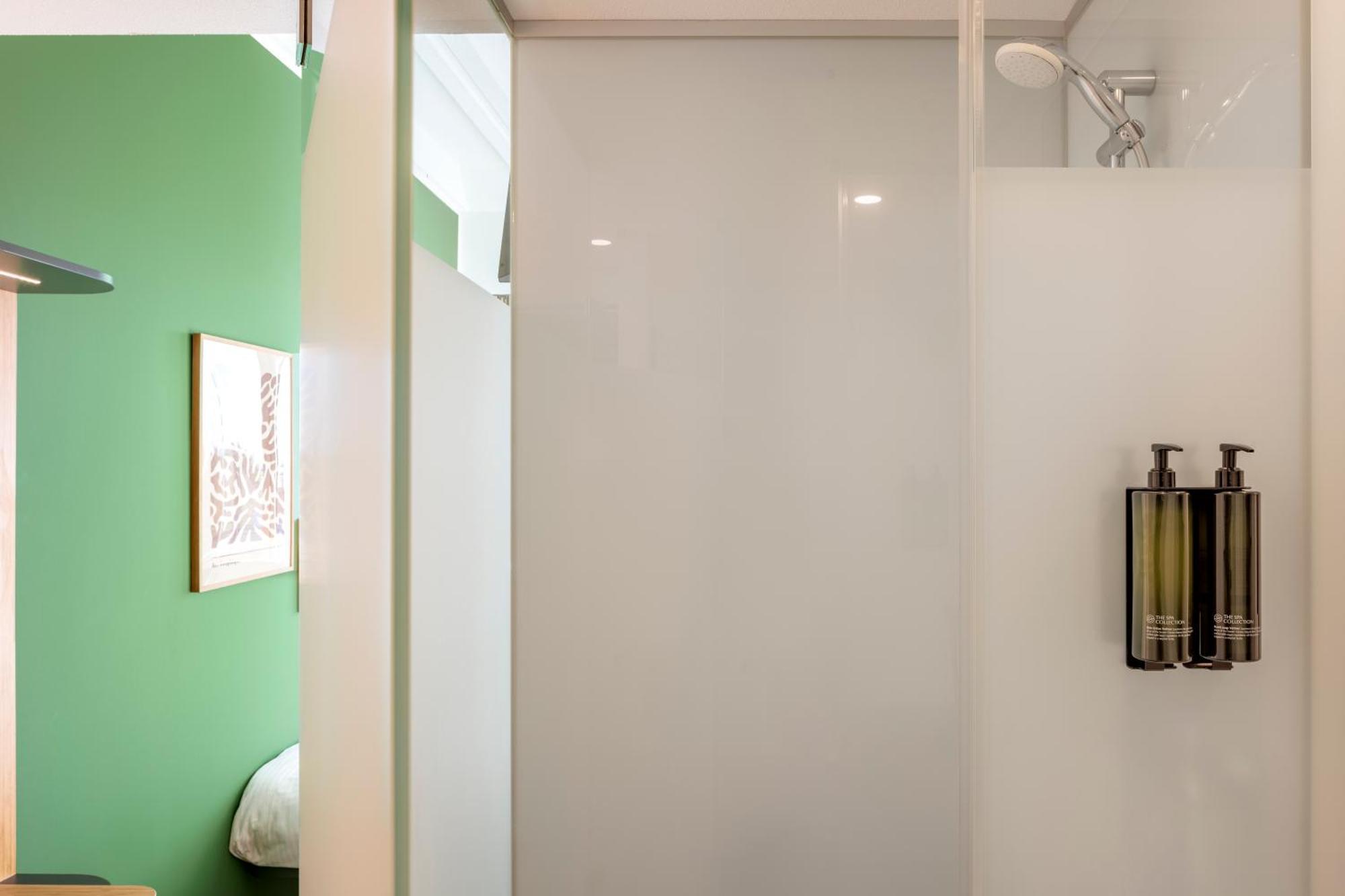 Maxhotel Amsterdam Airport Schiphol - Recently Renovated Hoofddorp Bilik gambar