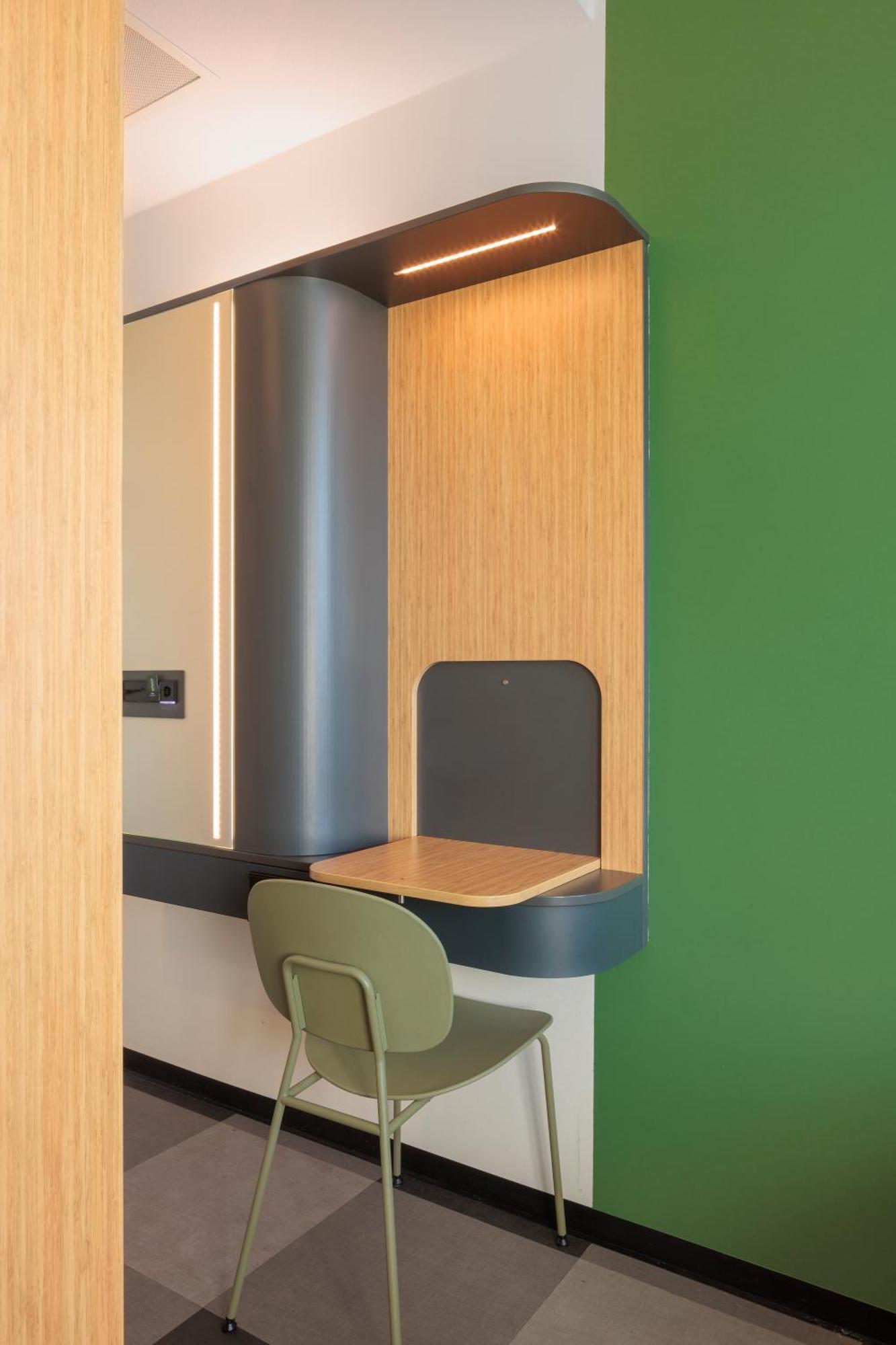 Maxhotel Amsterdam Airport Schiphol - Recently Renovated Hoofddorp Luaran gambar
