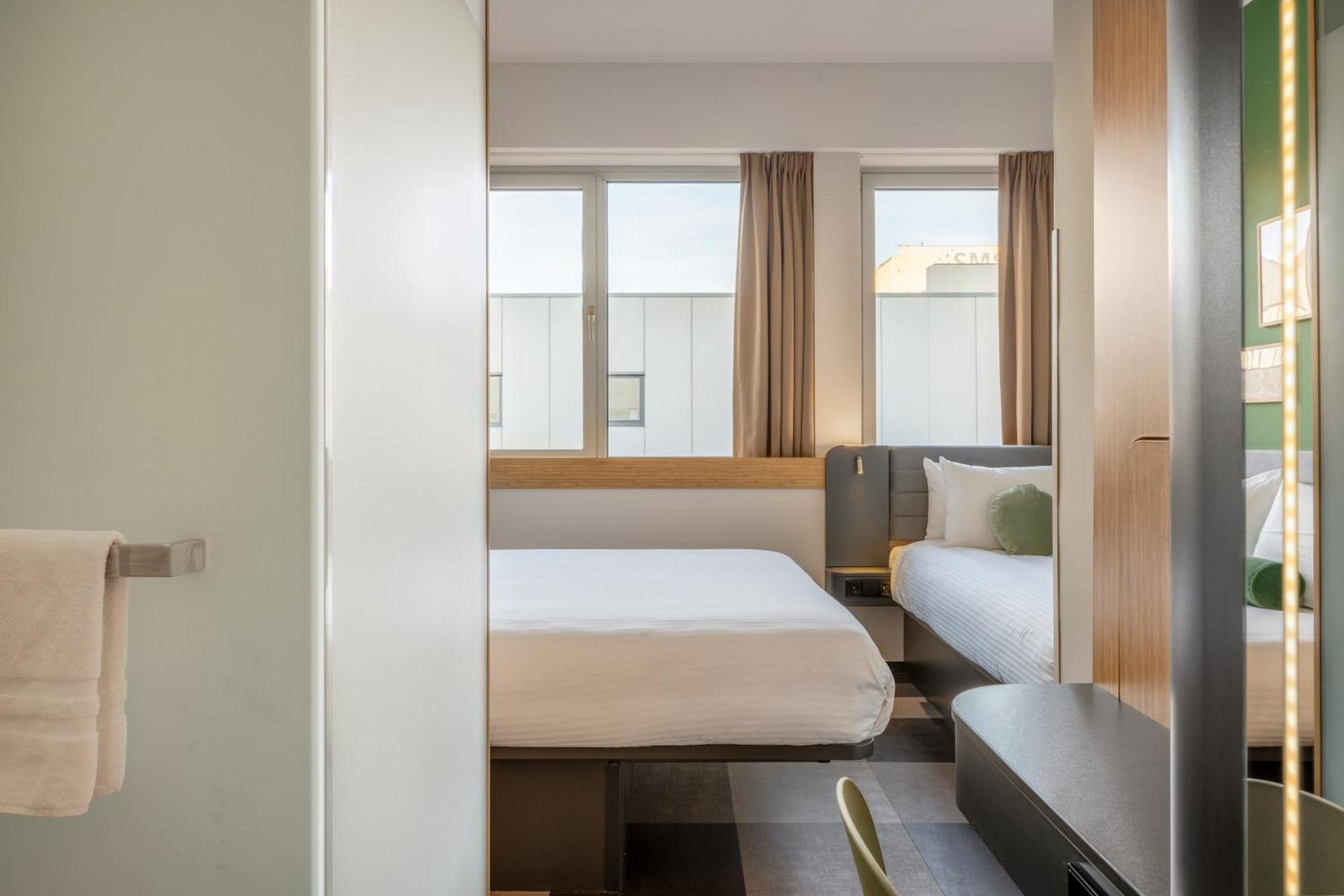 Maxhotel Amsterdam Airport Schiphol - Recently Renovated Hoofddorp Luaran gambar