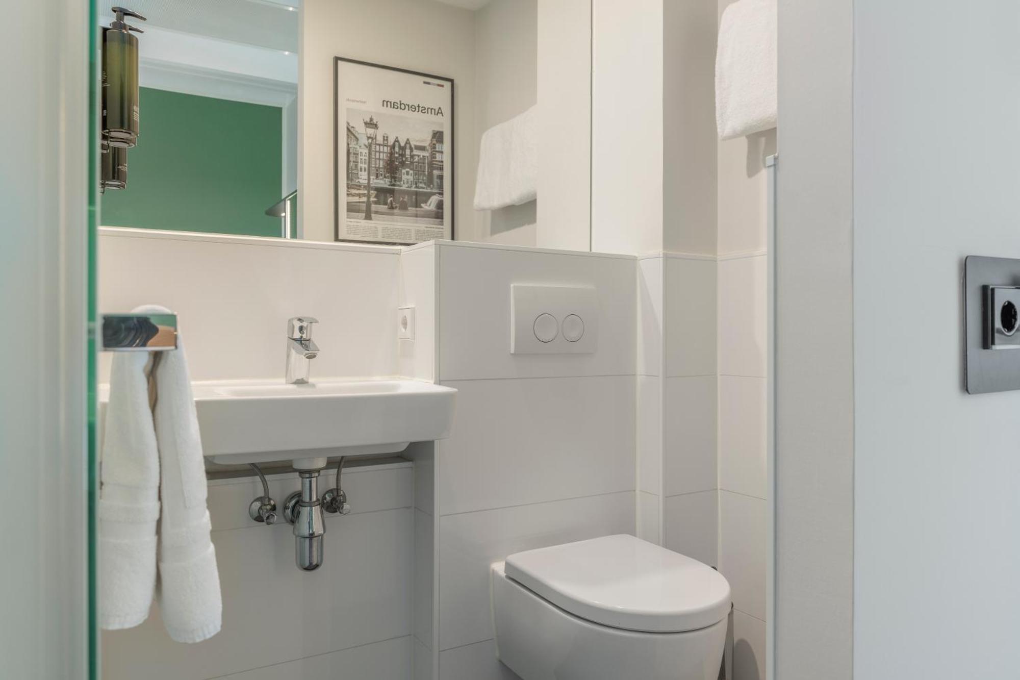 Maxhotel Amsterdam Airport Schiphol - Recently Renovated Hoofddorp Luaran gambar